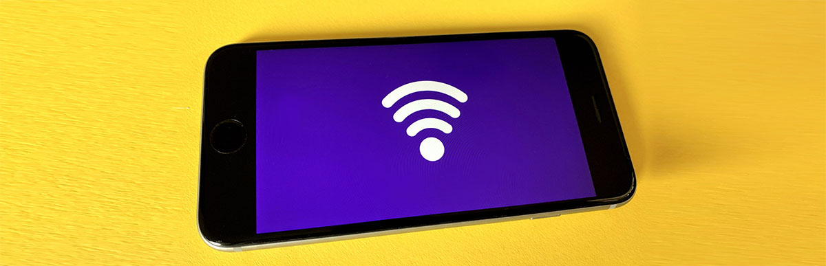 wifi signal icon on a smart phone